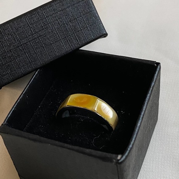 VTG Yellow Pearlescent Sheen Block Band Ring - Picture 5 of 6